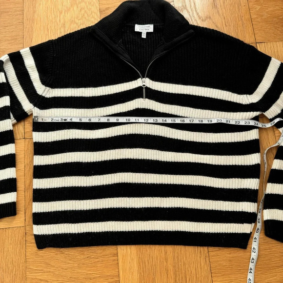 & Other Stories XS Oversized Striped Black White Quarter Zip Sweater - Picture 6 of 8